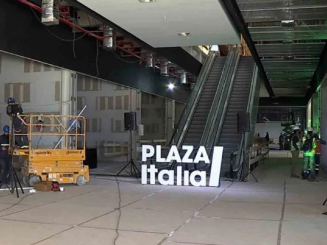 plaza-italia